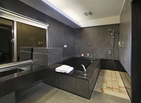 Standard Double Room | Bathroom | Free toiletries, hair dryer, slippers, towels
