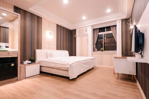 Standard Twin Room, 1 King Bed | View from room