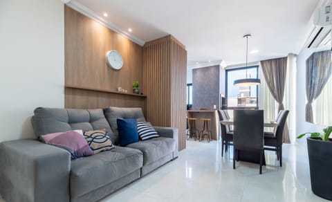 Basic Apartment | Living area | 40-inch TV with digital channels