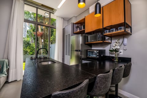 Basic Apartment | Private kitchen