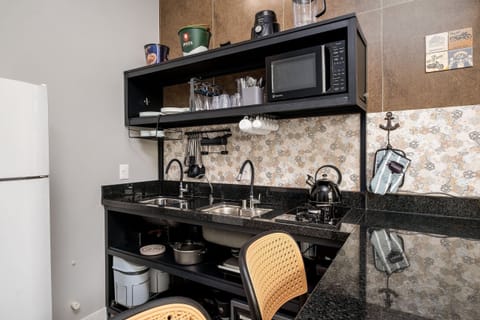 Basic Apartment | Private kitchen