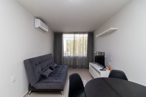 Basic Apartment | Interior