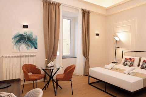 Apartment (5 Bedrooms) | 5 bedrooms, iron/ironing board, cribs (free), bed sheets