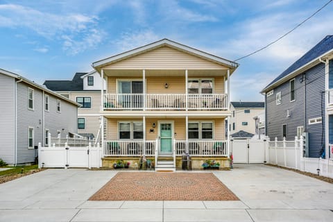 House (6 Bedrooms) | Front of property