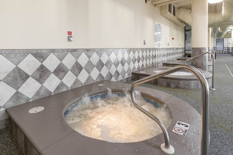 Condo, 3 Bedrooms | Spa | Hot tub
