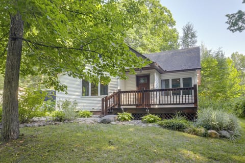 Phelps Vacation Rental | 2BR | 1BA | 1,710 Sq Ft