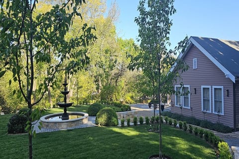 Entrance / Reception