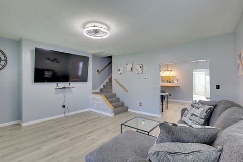Parkersburg Vacation Rental | 3BR | 1BA | 1,800 Sq Ft