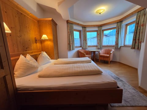 Apartment | 2 bedrooms, individually furnished, bed sheets
