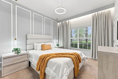 Guest bedroom on the first floor
