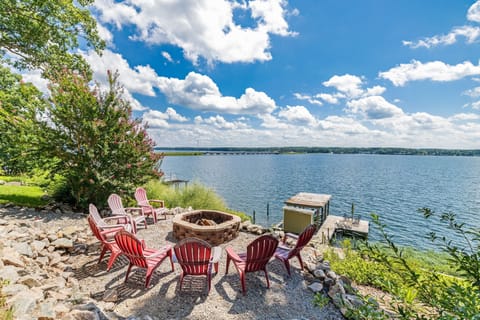 One of the best views on the lake. and very close to Watersview Restaurant.