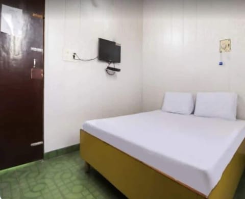 Basic Double Room | WiFi (free)