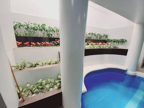 Apartment, 4 Bedrooms, Smoking, Balcony | Lounge
