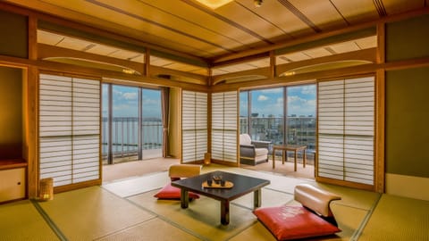 Suite VIP Room With Bath, Non-Smoking | In-room safe, desk, laptop workspace, free WiFi