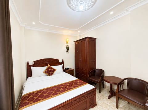 Vietnam Superior Double | Desk, WiFi (free), bed sheets