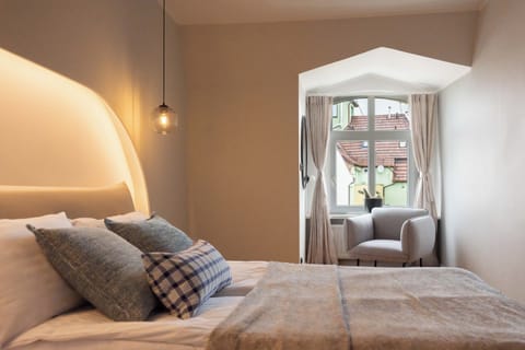 Deluxe Apartment, Beachside | Premium bedding, iron/ironing board, cribs (surcharge), WiFi (free)