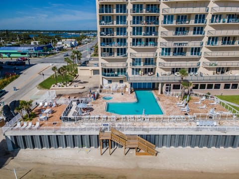 Condo, Multiple Beds (DiMucci Towers Ten 1901) | Exterior