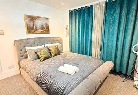 3 bedrooms, WiFi (free)