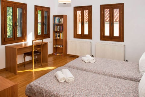 House | 3 bedrooms, high-speed internet