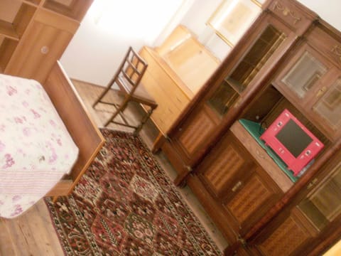 Double Room, Shared Bathroom | Room amenity