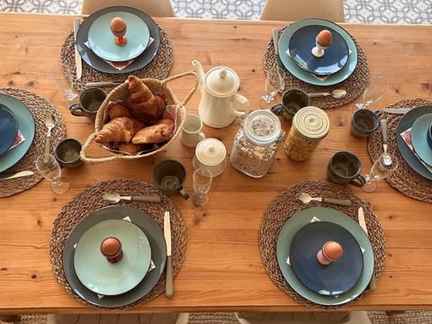 Breakfast meal