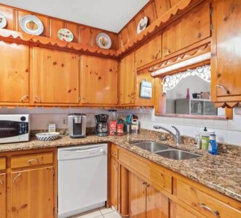 House | 3 bedrooms, high-speed internet