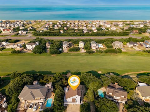 Beach Access: 0.5 Miles to the Eckner St. Public Beach Access