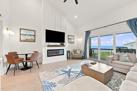 Modern design meets coastal state of mind. Sit back. Relax. Soak in the view.