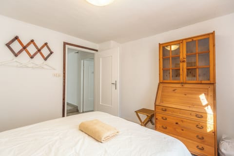 Apartment, Balcony, Hill View | WiFi (free)