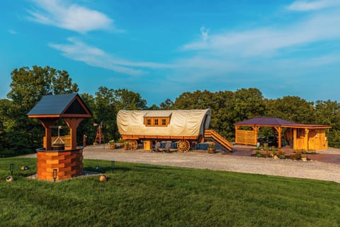 Wishing Well Wagon at Warners Paradise — a private luxury covered wagon stay made for couples.