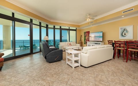 Condo, 4 Bedrooms | Living area