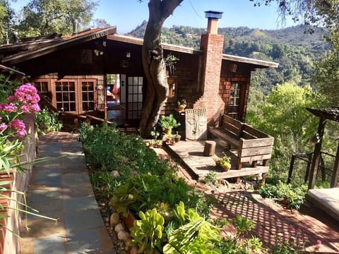 Romantic rustic Craftsman style cabin