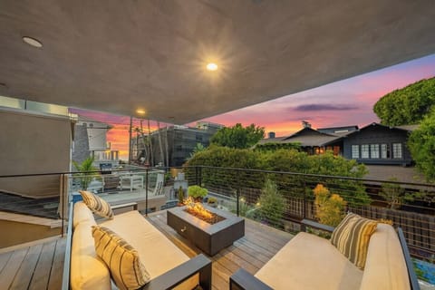 Sunset views on the 2nd level deck around the fire pit