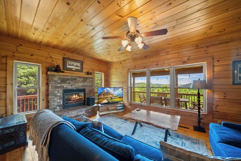Welcome to Wildwind Sunrise Cabin