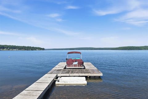 Hawley Vacation Rental | 3BR | 2BA | 1,907 Sq Ft | Stairs Required