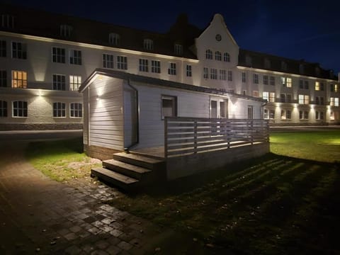 Standard Mobile Home | Exterior
