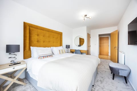 Comfort Apartment | Iron/ironing board, WiFi (free)