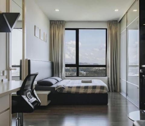 Deluxe Apartment | Iron/ironing board, WiFi (free)