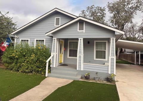 Make Second Stay SA your home away from home.