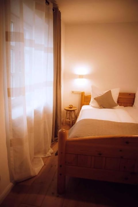 Superior Triple Room, City View | WiFi (free)