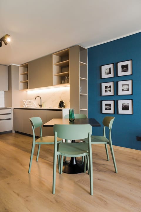 Apartment, Balcony, Courtyard View | Dining