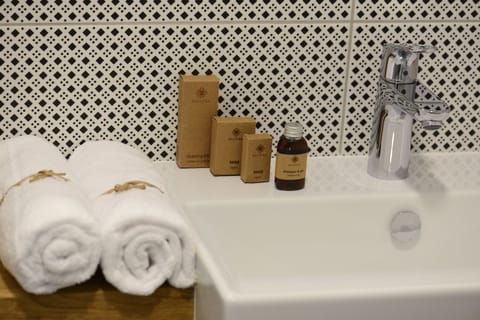 Free toiletries, hair dryer, towels