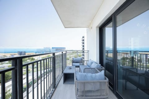 Apartment, Balcony | Property grounds