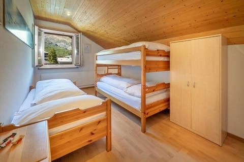Soundproofing, WiFi (free)