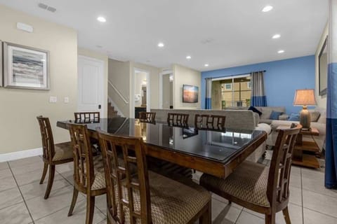House | 7 bedrooms, high-speed internet