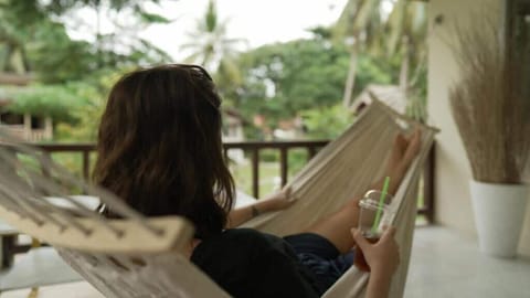 Comfort Apartment, Balcony, Garden View | Property grounds