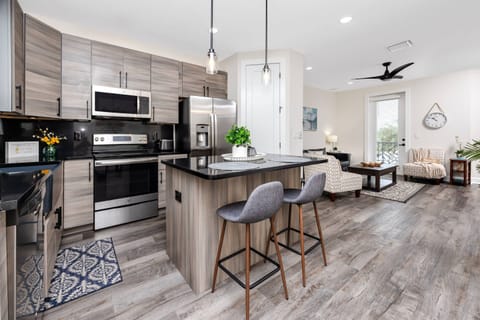 3 story Townhouse with Modern Fully Equipped Kitchen — Well appointed kitchen provides everything you need to prepare meals during your Tampa vacation