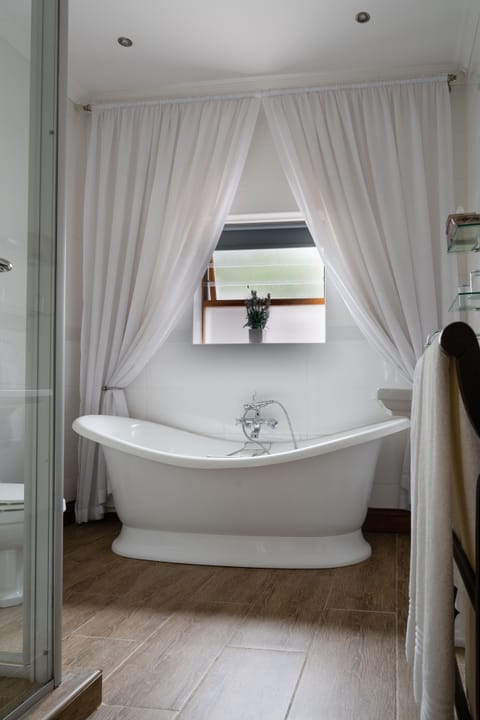 Superior Room, Lagoon View | Lake view