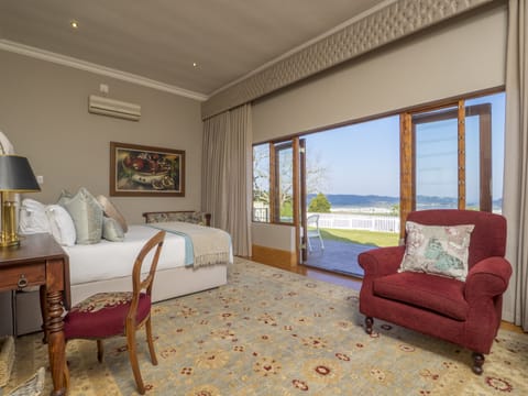 Superior Room, Lagoon View | Premium bedding, memory foam beds, in-room safe, individually decorated