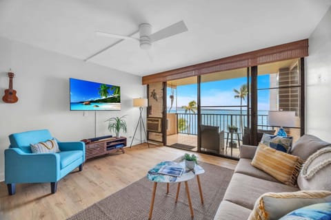 Superb ocean views from living room and lanai